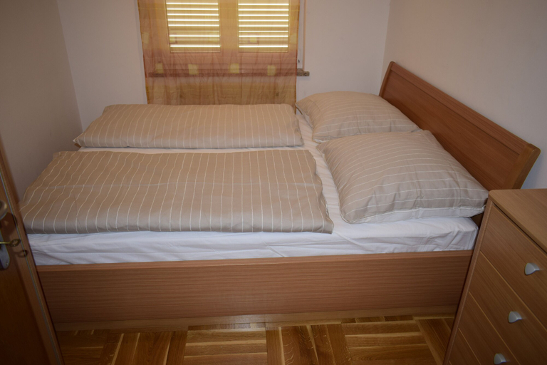 Bedroom 2, Apartment Grace, Malinska-Dubašnica