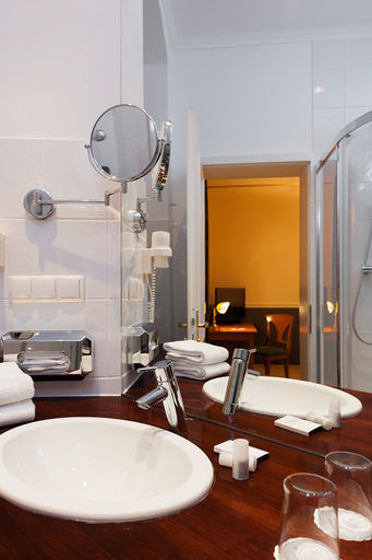 Bathroom 5, Myer's Hotel Berlin, Berlin
