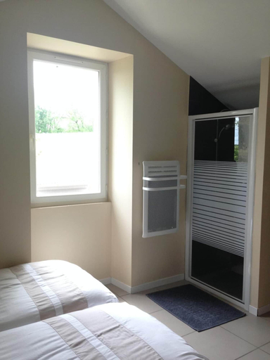 Bedroom 2, Le Domaine des Ramonets, Lot