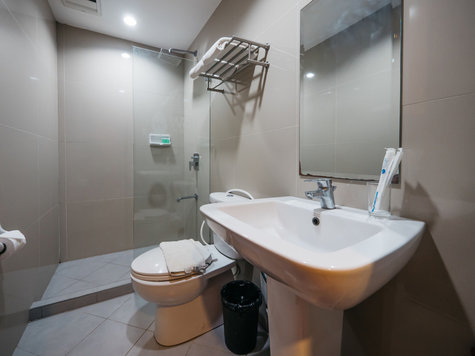 Bathroom 5, The Well Hotel Cebu, Cebu City