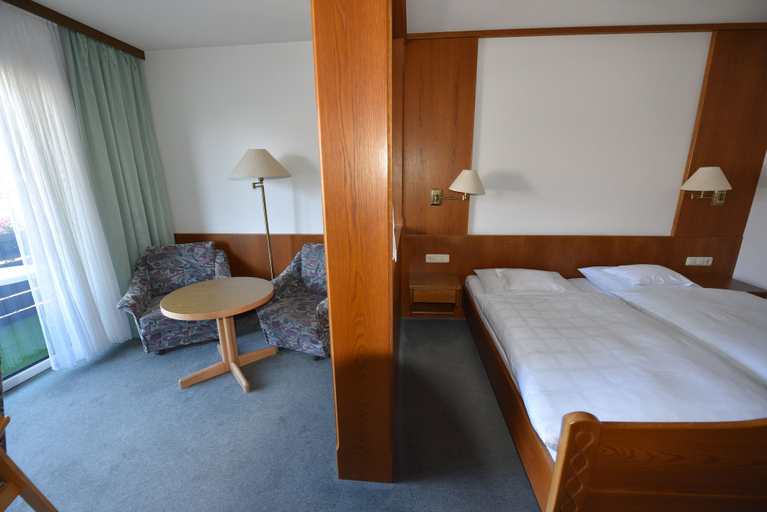 Bedroom 3, Urlaubshotel Binder, Passau