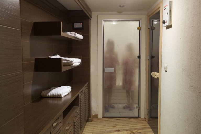 Bathroom 3, Mirilayon Hotel, Fatih