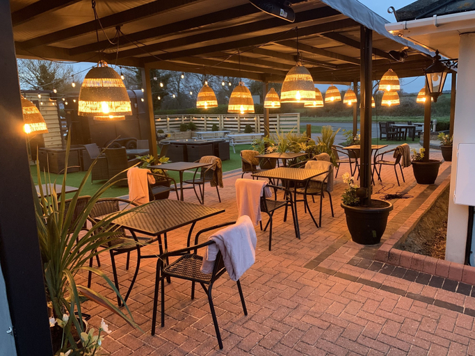 Food & Drinks 5, The Old Red Lion Inn, Cambridgeshire