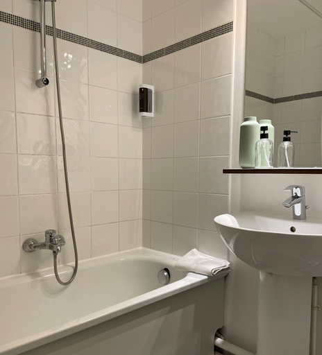 Bathroom 5, Séjours & Affaires Paris Malakoff, Hauts-de-Seine