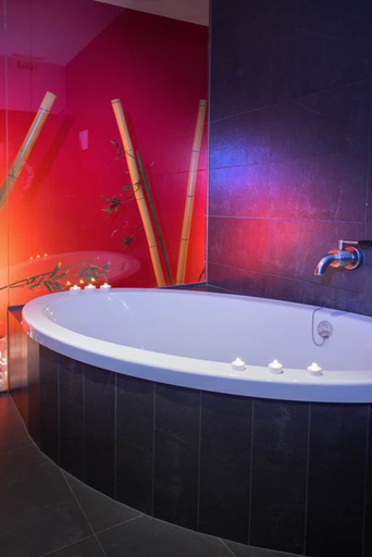 Bathroom 5, Hotel Balneario Alhama de Aragon, Zaragoza