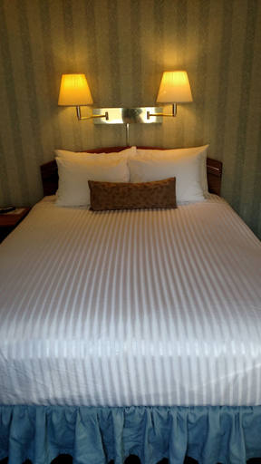 Bedroom 3, Lewis River Inn, Cowlitz