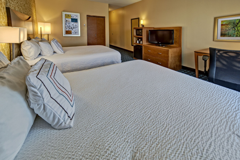 Bedroom 3, Fairfield Inn & Suites by Marriott Weatherford, Custer