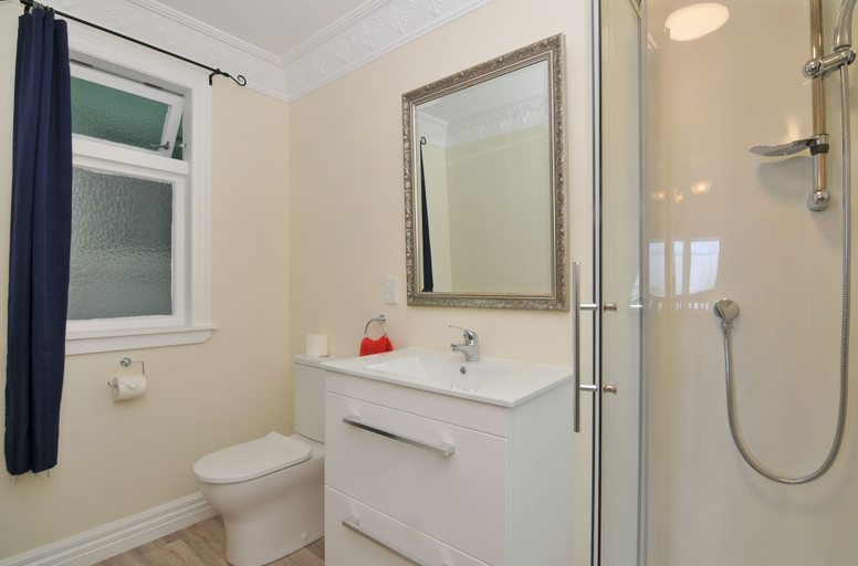 Bathroom 2, Richmond Guest House Bed & Breakfast, Wellington