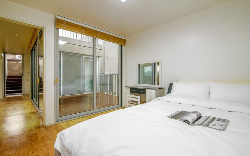 Bedroom 2, Monofunny pension, Tongyeong