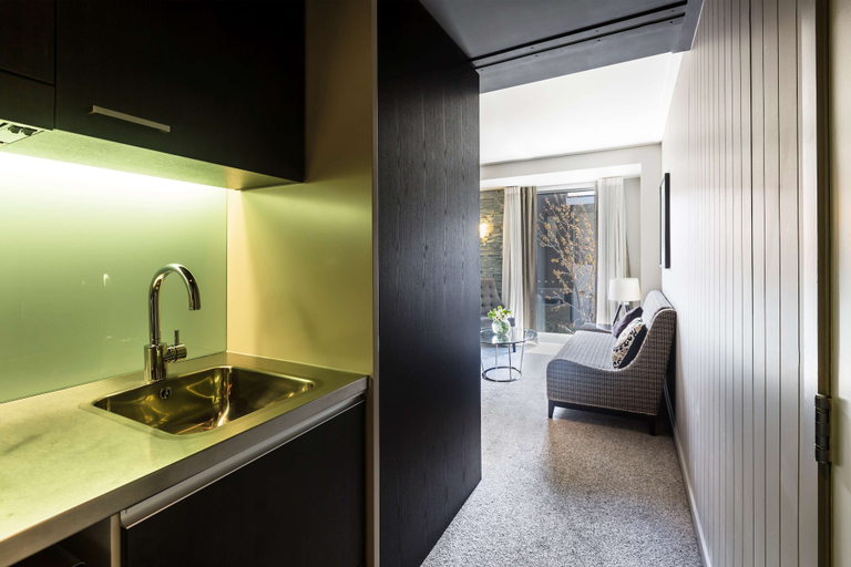 Bedroom 2, DoubleTree by Hilton Queenstown, Queenstown-Lakes