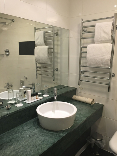 Bathroom 4, Quorn Country Hotel, Leicestershire