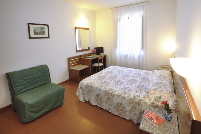 Bedroom 3, Hotel Villalago, Perugia