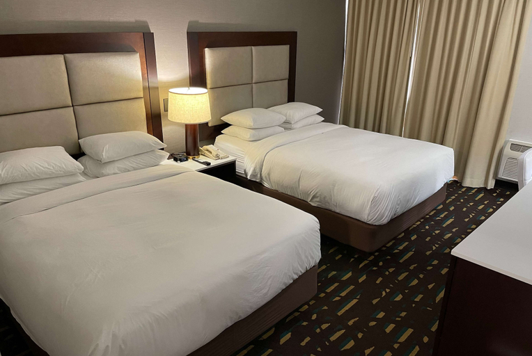 Bedroom 3, Wyndham Chicago O'Hare, Cook