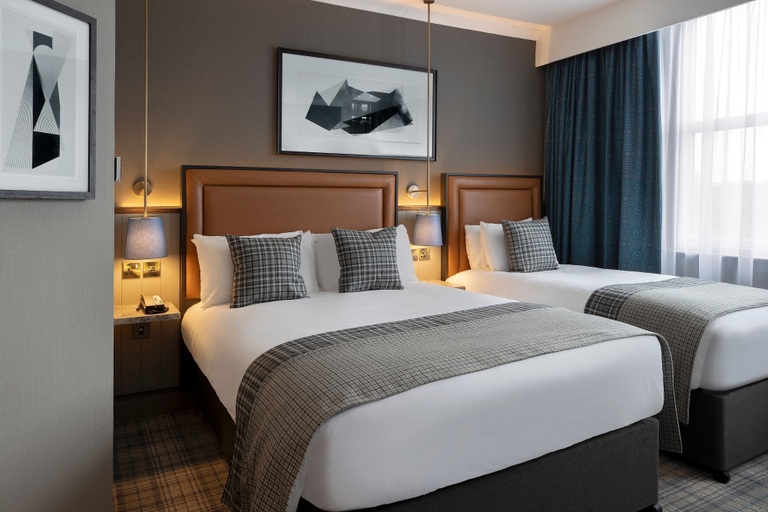 Bedroom 3, Leonardo Royal Hotel Edinburgh, Edinburgh