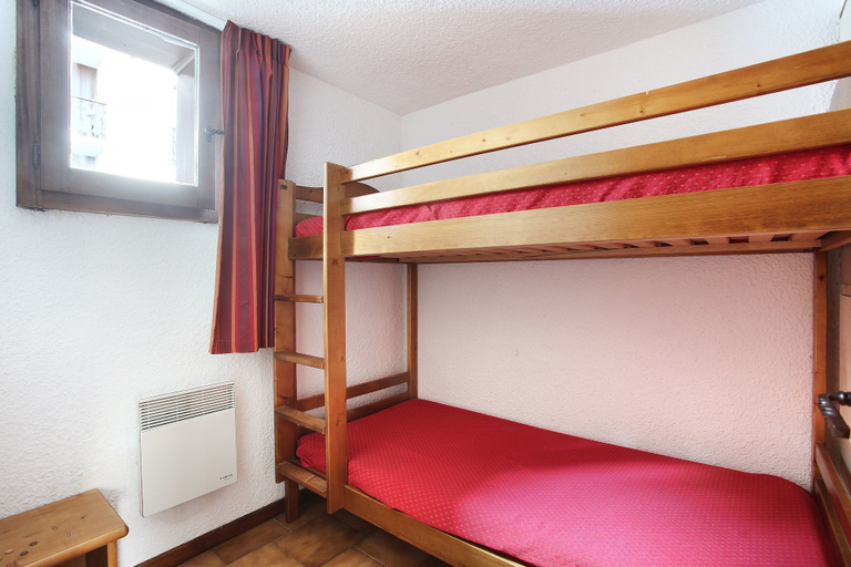 Bedroom 2, Odalys Residence Front de Neige, Haute-Savoie