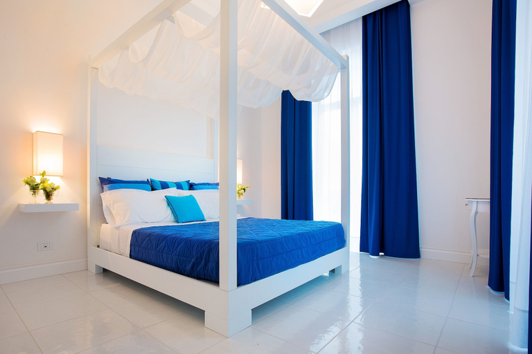 Bedroom 2, Palazzo Murrano adults only, Napoli