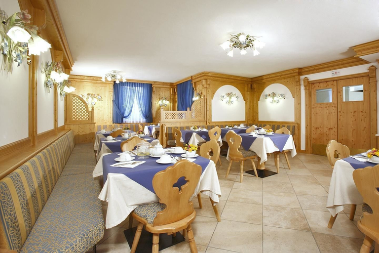 Food & Drinks 5, Hotel Garni Mountain Resort, Trento