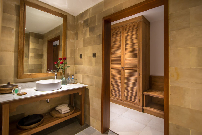 Bathroom 5, Ulun Ubud Resort and Spa, Gianyar