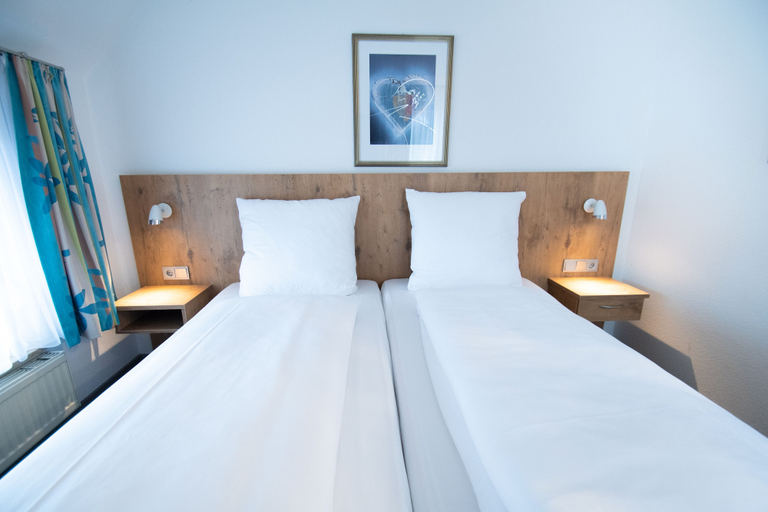 Bedroom 4, Taste Smart Hotel Backnang, Rems-Murr-Kreis
