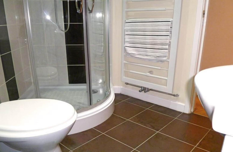 Bathroom, Harbour View 2, Hampshire