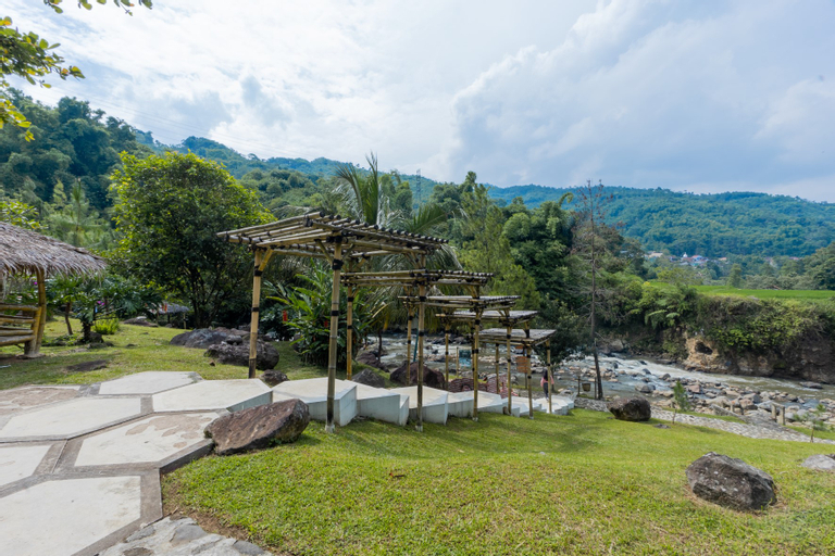 Exterior & Views 4, DRiam Riverside Resort, Bandung