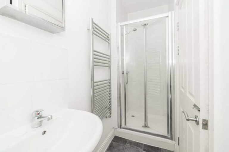 Bathroom 3, PML Apartments Edgware Road, London