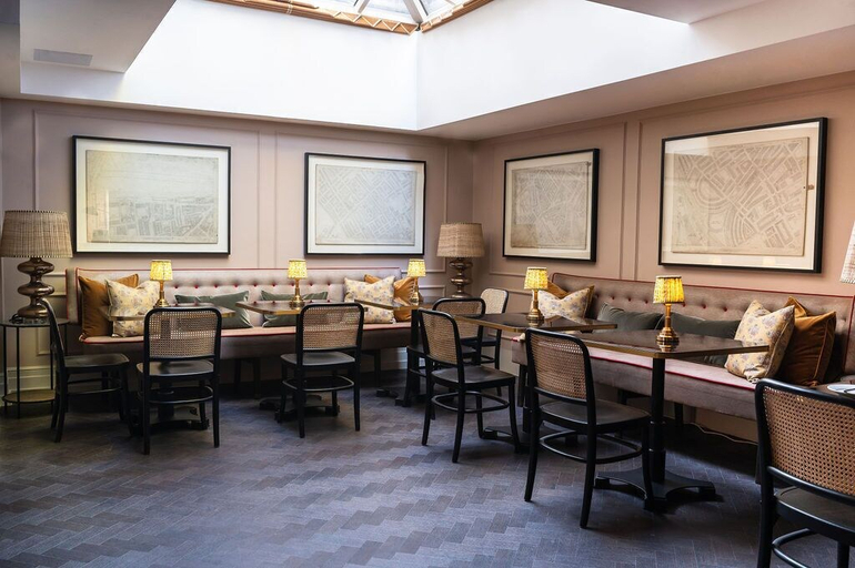 Food & Drinks 5, Tophams Hotel, London