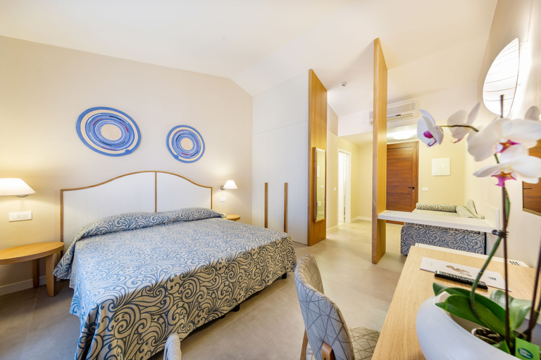Bedroom 3, Blu Hotel Laconia Village, Olbia-Tempio