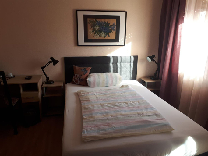 Bedroom 4, Hotel Restaurant Denis, Trier-Saarburg