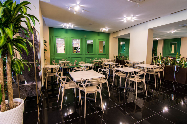 Food & Drinks 5, Innfiniti Hotel & Suites, Panamá