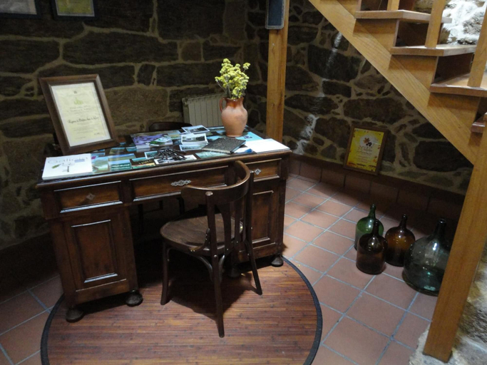 Others 3, Rectoral de Candas, Ourense
