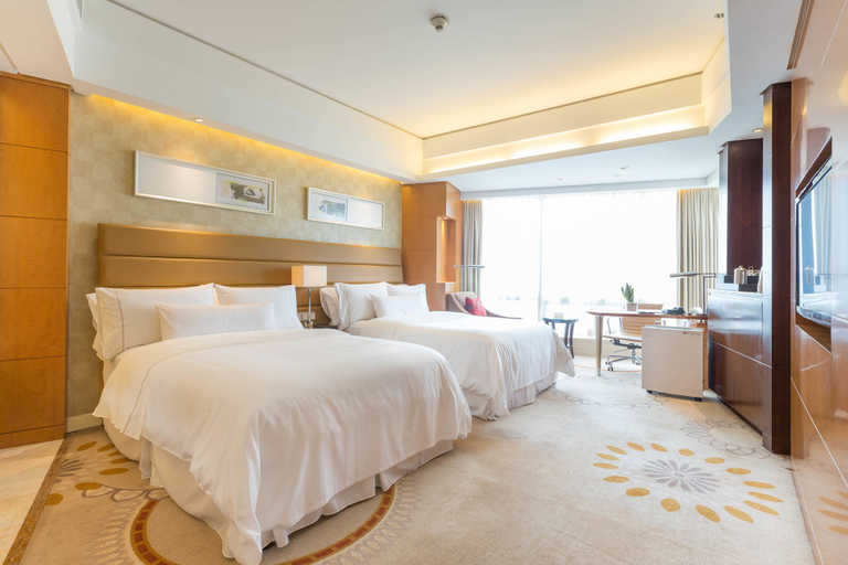 Bedroom 4, The Westin Nanjing Xuanwu Lake, Nanjing