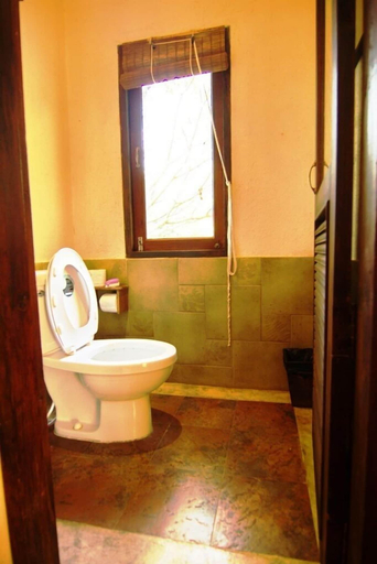 Bathroom 3, Baan Rai Lanna Resort, Mae Taeng