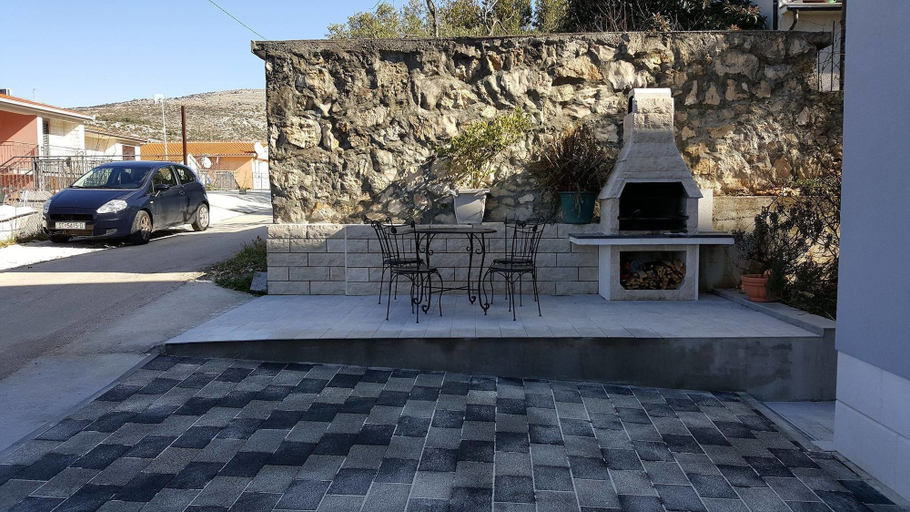 Others 5, Apartments Parcela, Seget