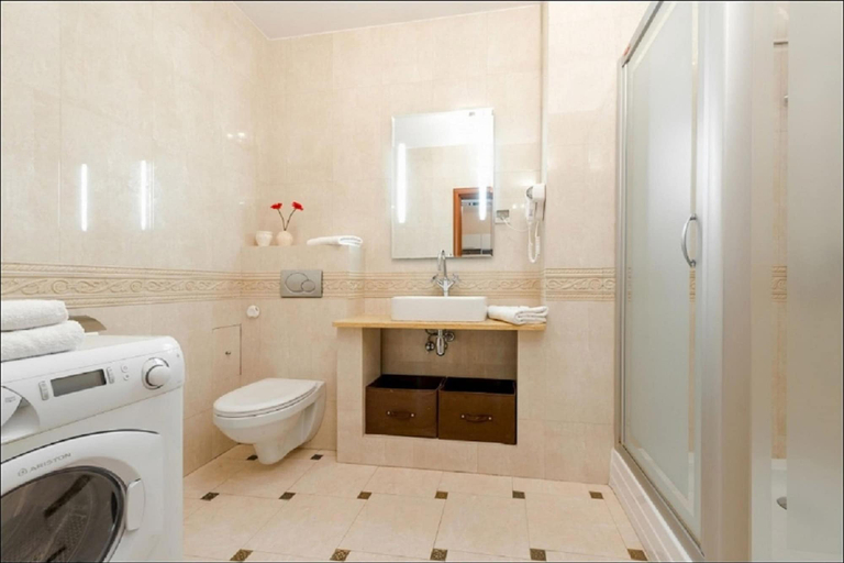 Bathroom 4, P&O Apartments Arkadia, Warsaw