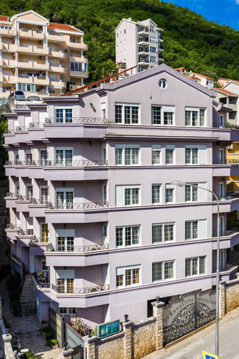 Exterior & Views 2, Vila Imperija