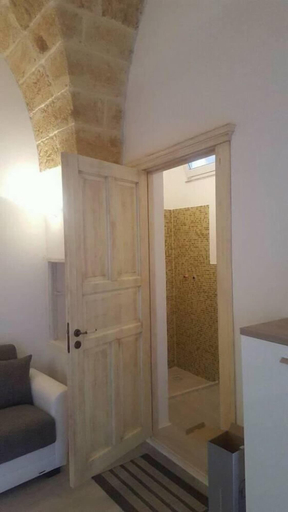 Others 5, Borgo & Mare, Lecce