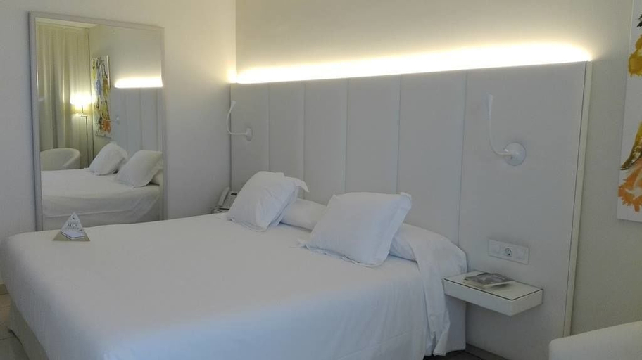 Bedroom 3, On Hotels Oceanfront - Adults Only, Huelva