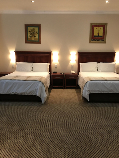 Bedroom 3, Global Village Guesthouse, Ehlanzeni