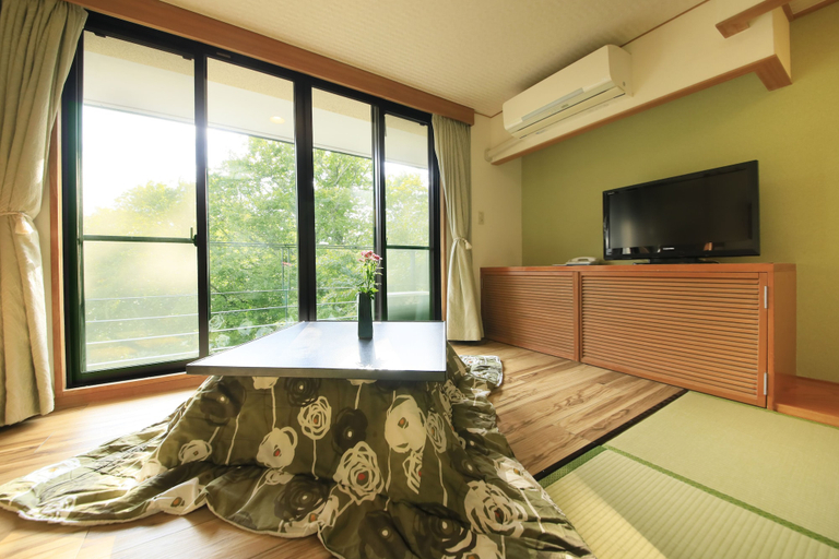 Bedroom 4, Okunikko Hotel Shikisai, Nikkō