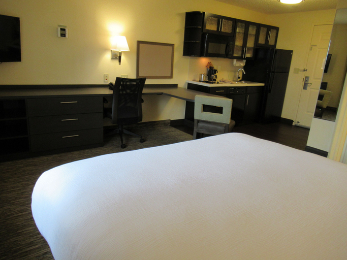 Bedroom 3, Candlewood Suites LAKE MARY, Seminole