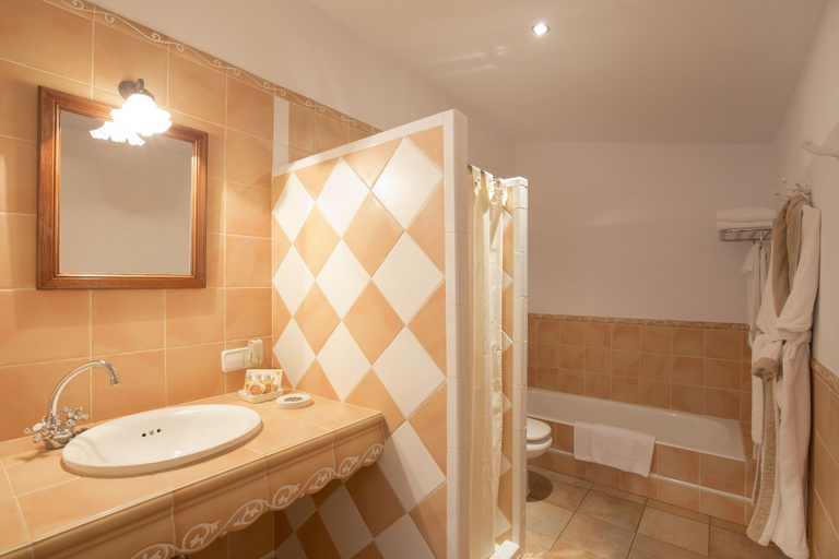 Bathroom 5, Hotel Son Cosmet, Baleares