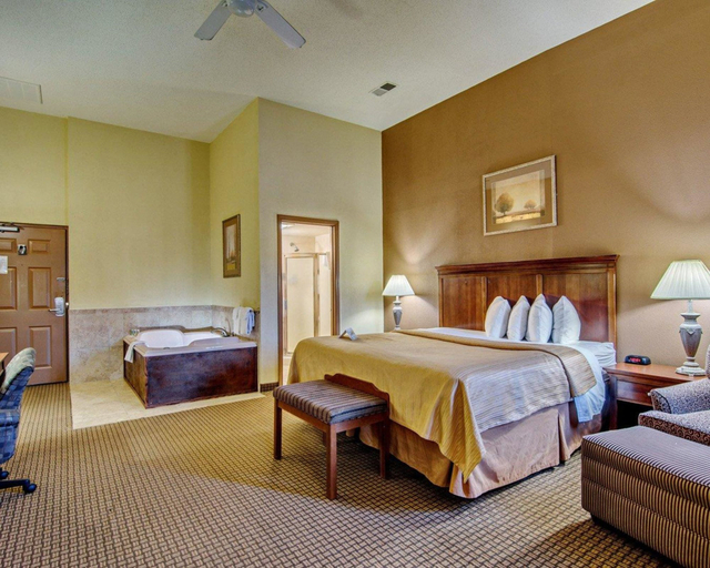 Bedroom 3, Quality Inn Salem - I-81, Salem
