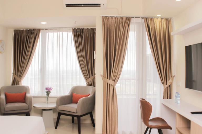 Exterior & Views 3, Cozy Studio at Orange County Apartment By Travelio, Cikarang