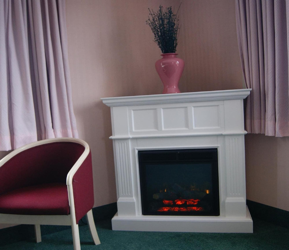 Others 4, Meadow Court Inn, Tompkins