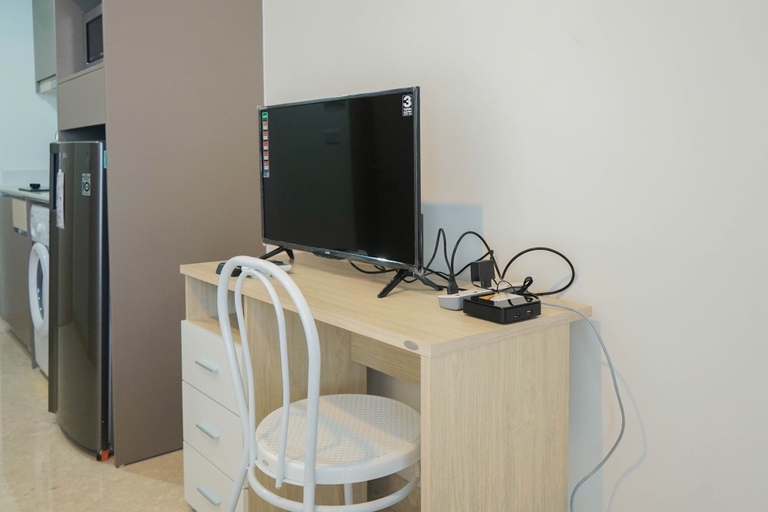 Others 2, New Furnished Studio Sea View @ Gold Coast Apartment, Jakarta Utara