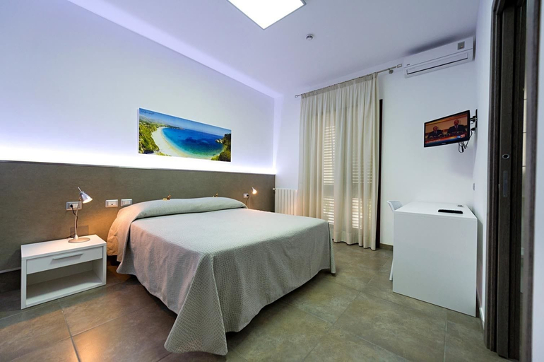 Bedroom 4, Le Camere del Crimiso, Trapani