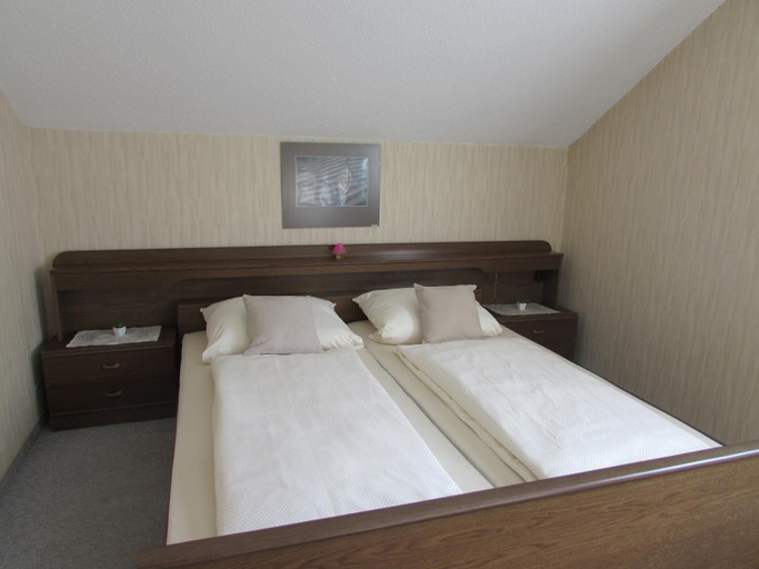 Bedroom 3, Gästehaus Barbara, Wien Umgebung