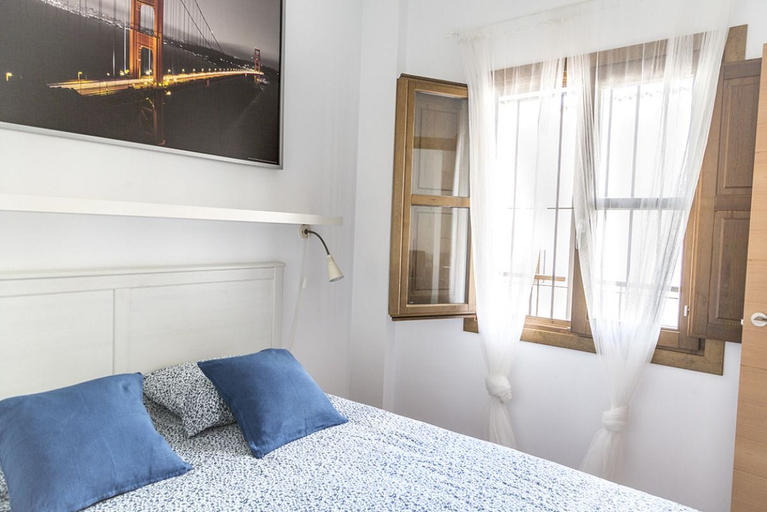 Bedroom 3, Duplex Mirabal, Cádiz