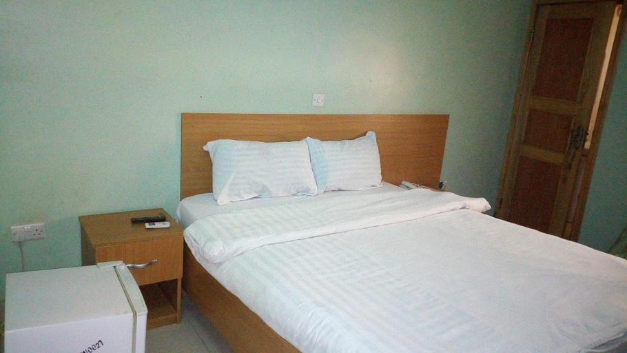 Bedroom 2, Mataan Hotel  Suites, Akinyele
